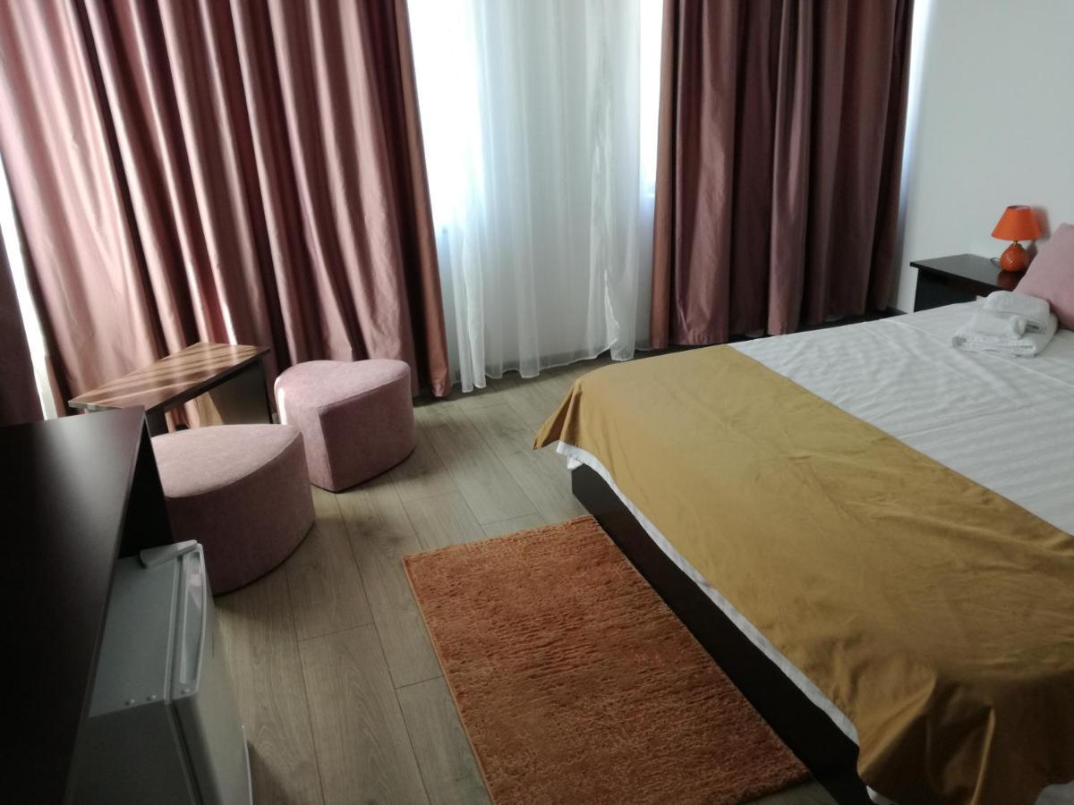 Stella Maris Hotel เตคีร์กิโอล ภายนอก รูปภาพ